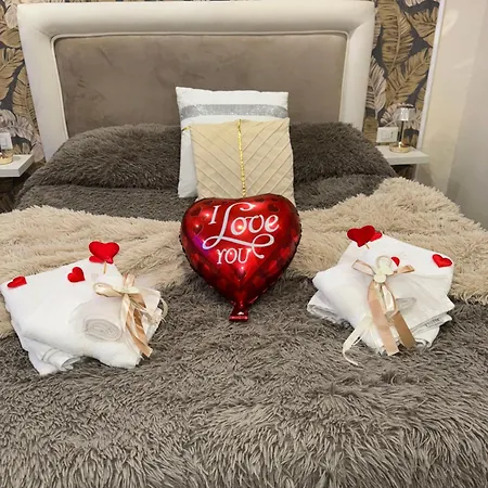 La Dimora Dei Sogni Sedil Capuano Apartman