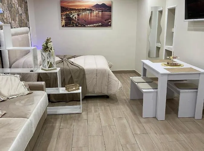 La Dimora Dei Sogni Sedil Capuano 公寓 *